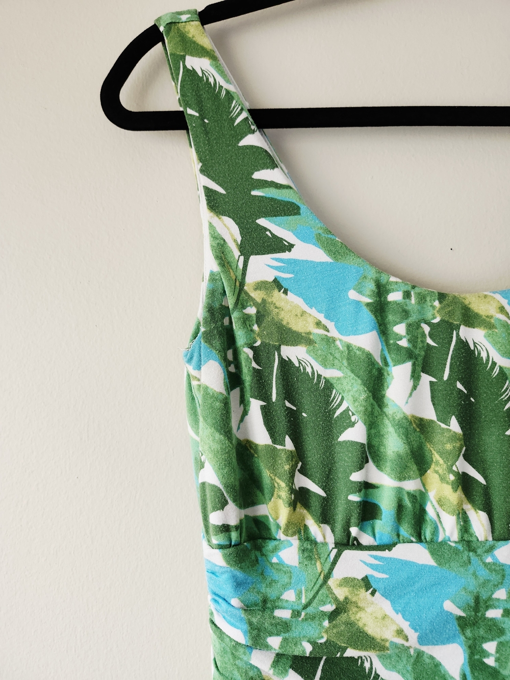 Tropical Palm Maxi Dress with Pockets - Picture 9 of 10